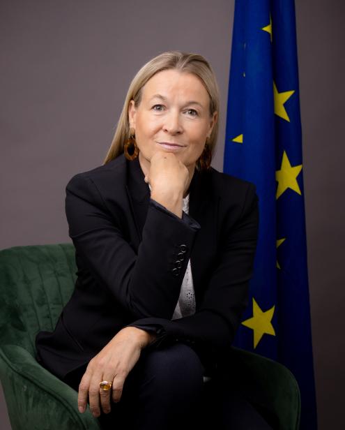 HOD portrait_ H.E. Mrs. Sandra Kramer